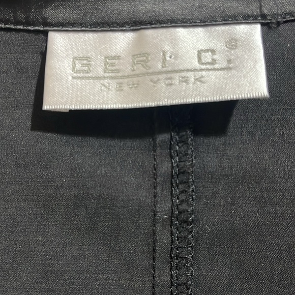 Beautiful suit jacket - Picture 4 of 8